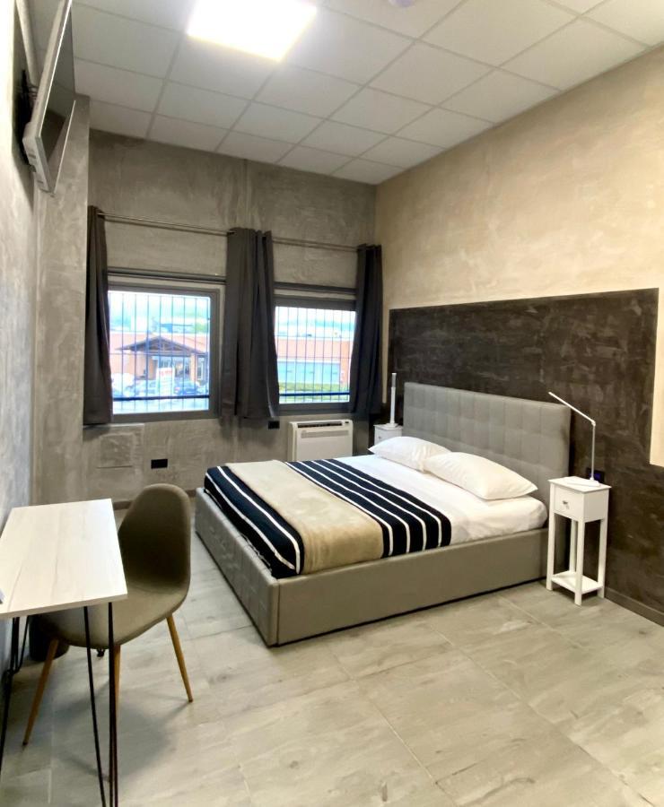 Hotel Tech Brembate Esterno foto
