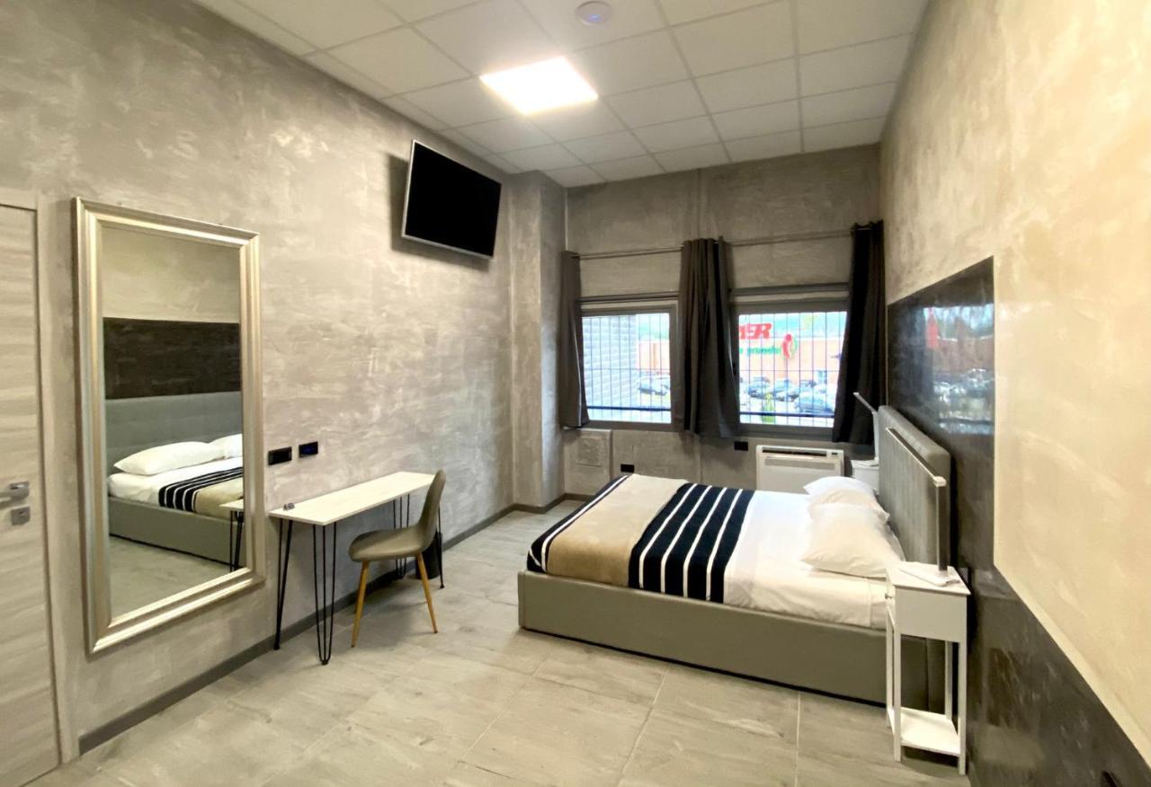 Hotel Tech Brembate Esterno foto