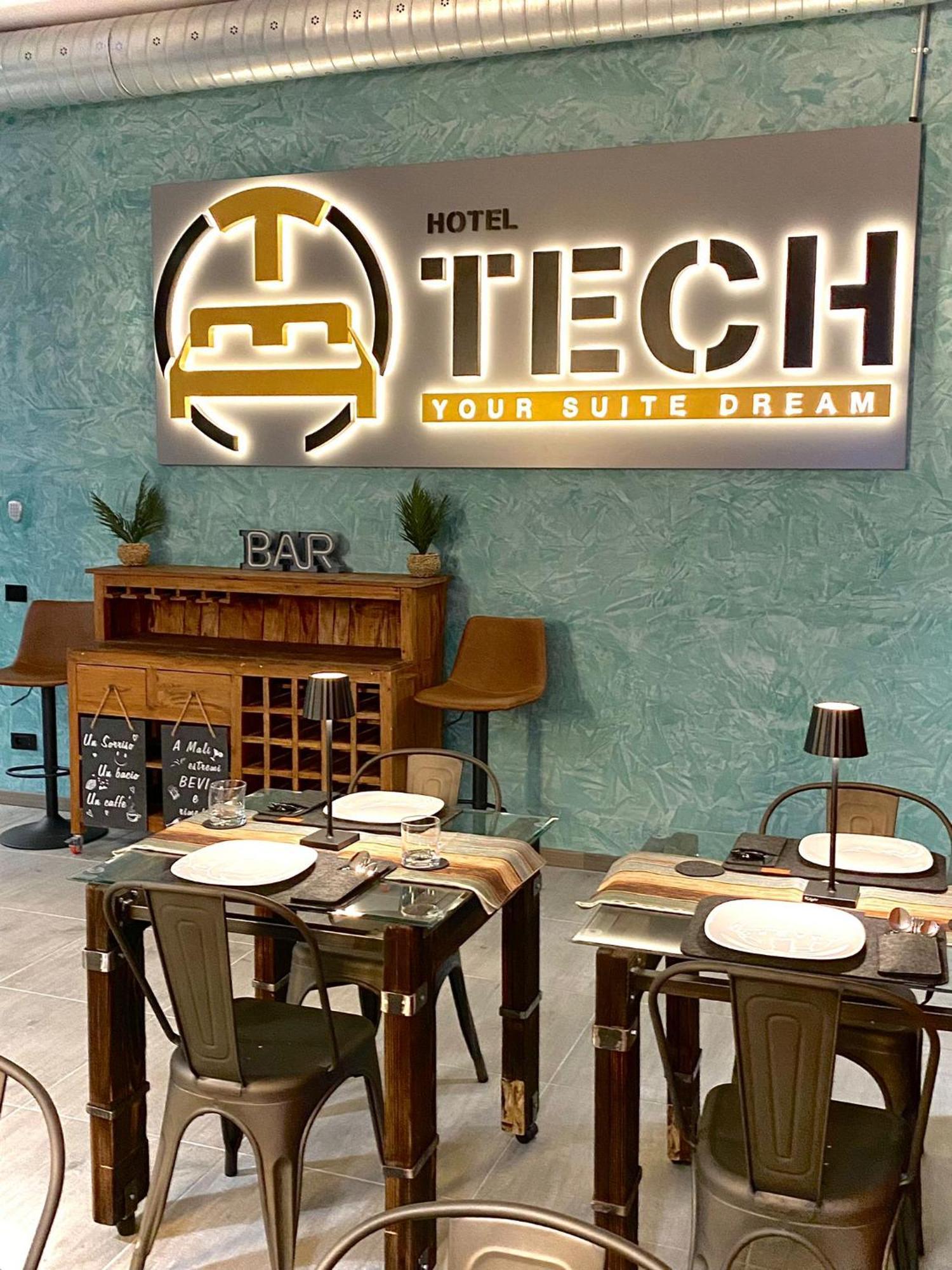 Hotel Tech Brembate Esterno foto