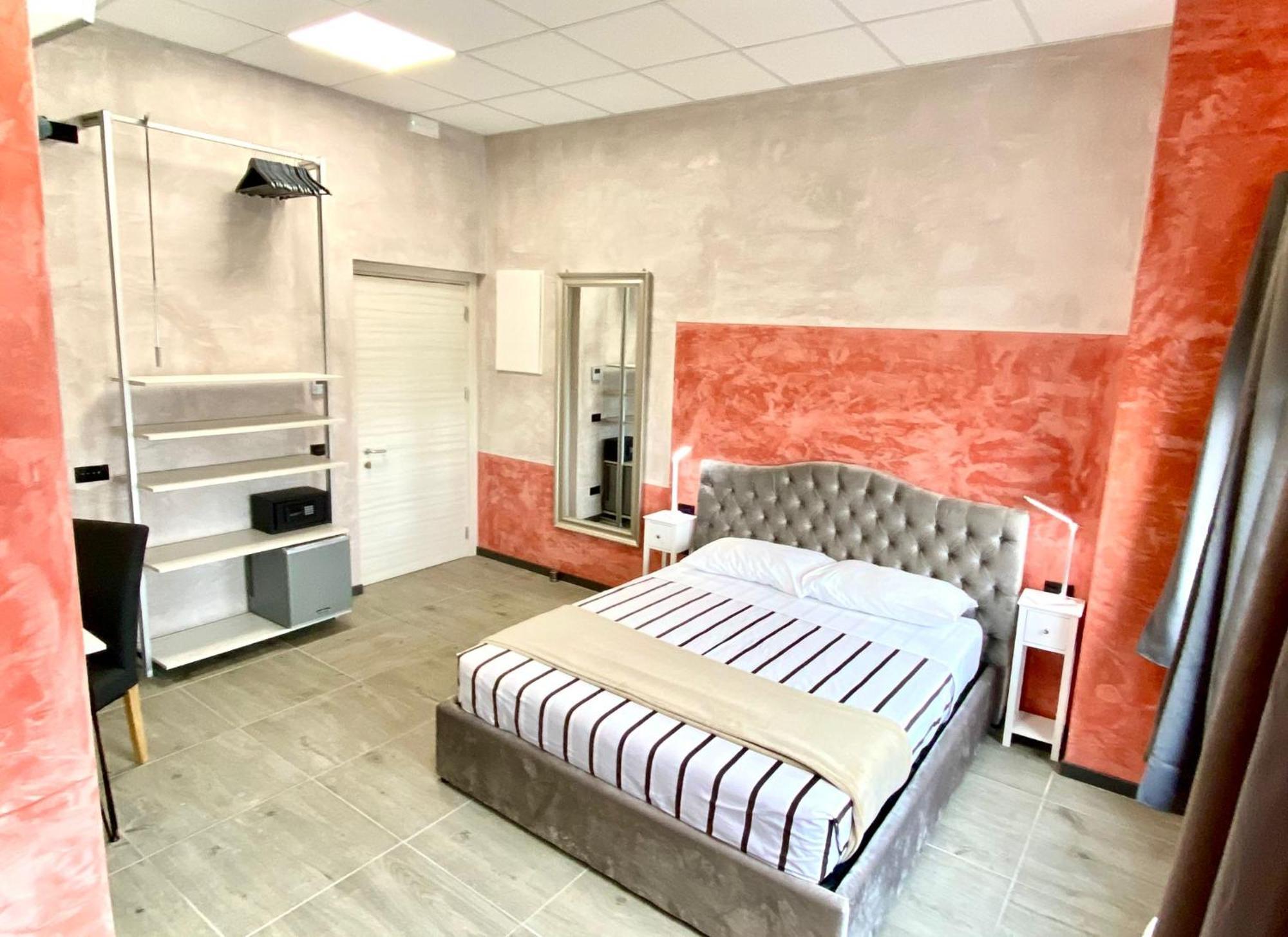 Hotel Tech Brembate Esterno foto